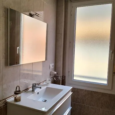 Clarin Apartment *